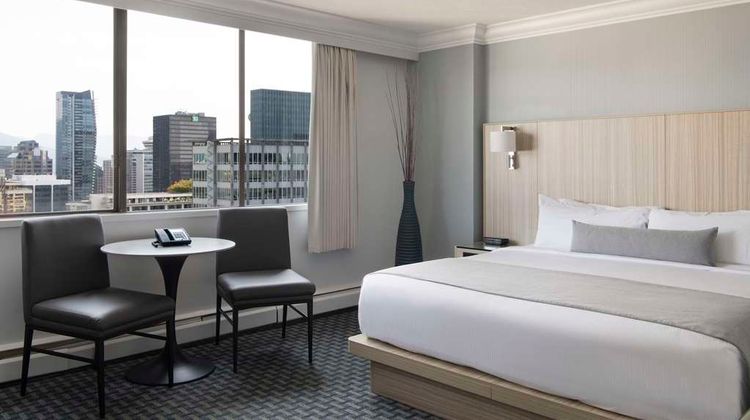 Century Plaza Hotel & Spa Suite