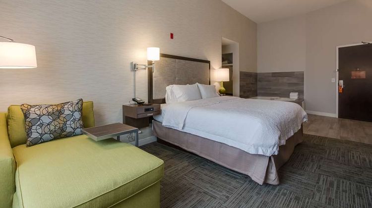 Hampton Inn White House Room