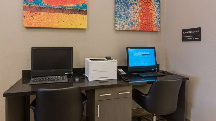 Hampton Inn White House Other