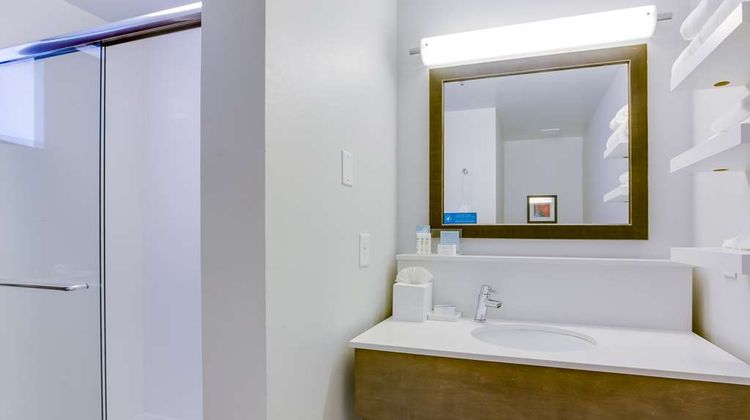 Hampton Inn White House Room