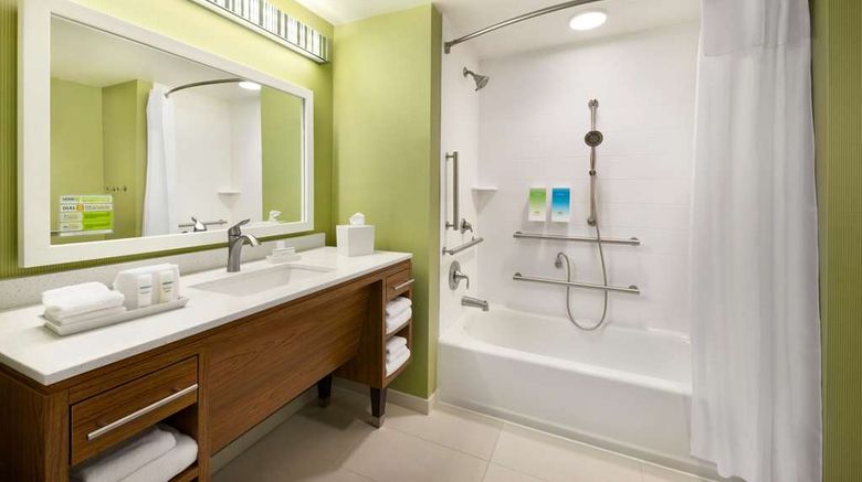 <b>Home2 Suites Cleveland Beachwood Room</b>. Images powered by <a href="https://iceportal.shijigroup.com/" title="IcePortal" target="_blank">IcePortal</a>.
