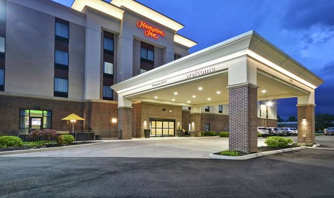 Hampton Inn Blue Ash/Cincinnati Exterior