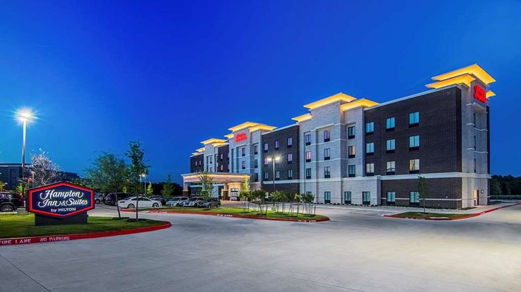 Hampton Inn & Suites Dallas/Richardson Exterior