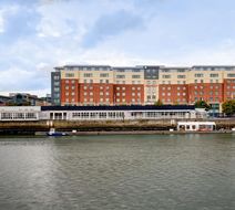 Hilton Garden Inn Dublin City Centre Exterior