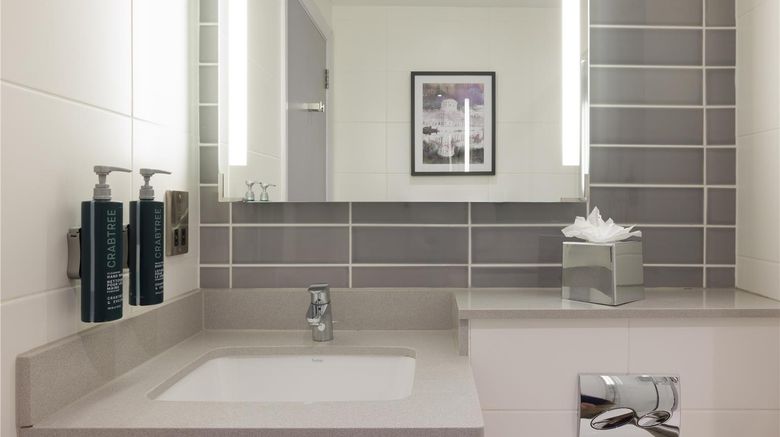 <b>Hilton Garden Inn Dublin City Centre Room</b>. Images powered by <a href="https://iceportal.shijigroup.com/" title="IcePortal" target="_blank">IcePortal</a>.