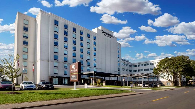DoubleTree by Hilton Hotel Niagara Falls Exterior. Images powered by <a href="https://iceportal.shijigroup.com" target="_blank" rel="noopener">Ice Portal</a>.