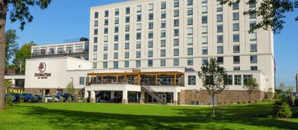 DoubleTree by Hilton Hotel Niagara Falls Exterior