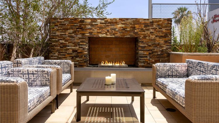 Hampton Inn & Stes Los Angeles-Glendale Exterior