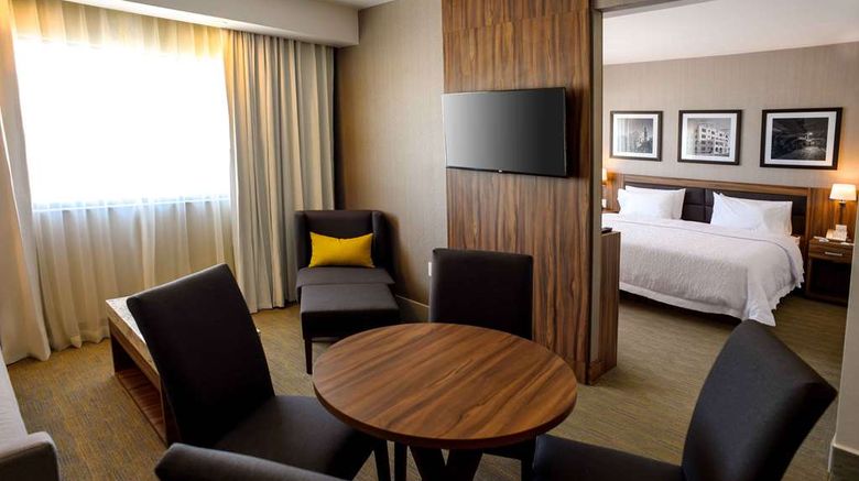 <b>Hampton Inn by Hilton Piedras Negras Room</b>. Images powered by <a href="https://iceportal.shijigroup.com/" title="IcePortal" target="_blank">IcePortal</a>.
