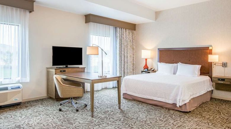 <b>Hampton Inn & Suites Pasco/Tri-Cities Room</b>. Images powered by <a href="https://iceportal.shijigroup.com/" title="IcePortal" target="_blank">IcePortal</a>.