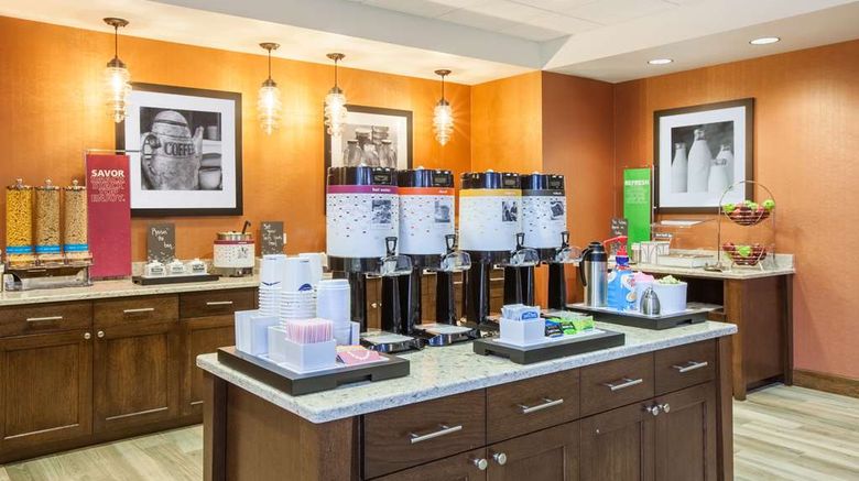 <b>Hampton Inn & Suites Pasco/Tri-Cities Restaurant</b>. Images powered by <a href="https://iceportal.shijigroup.com/" title="IcePortal" target="_blank">IcePortal</a>.