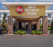 Best Western Plus Olympic Inn Exterior