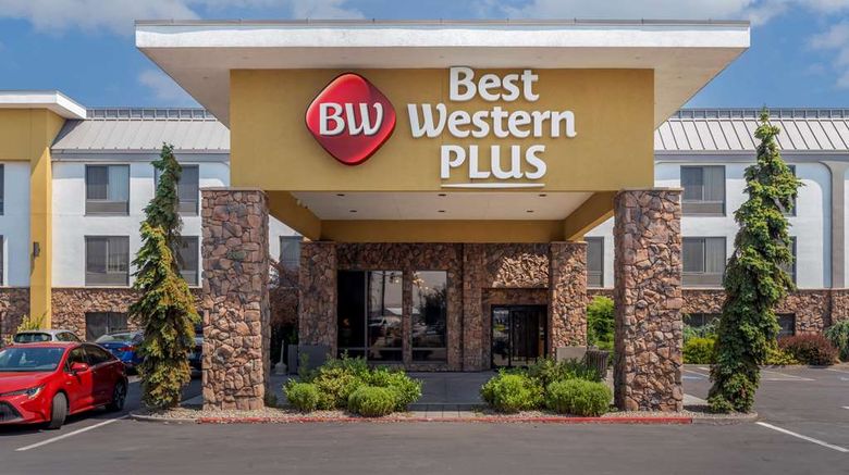<b>Best Western Plus Olympic Inn Exterior</b>. Images powered by <a href="https://iceportal.shijigroup.com/" title="IcePortal" target="_blank">IcePortal</a>.