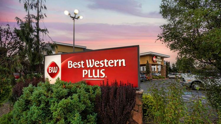 Best Western Plus Olympic Inn Exterior