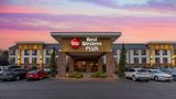 <b>Best Western Plus Olympic Inn Exterior</b>. Images powered by <a href="https://iceportal.shijigroup.com/" title="IcePortal" target="_blank">IcePortal</a>.