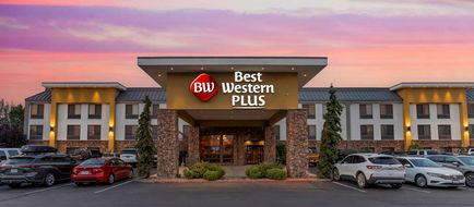 Best Western Plus Olympic Inn Exterior