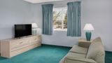 Days Inn by Wyndham Osage Beach Suite