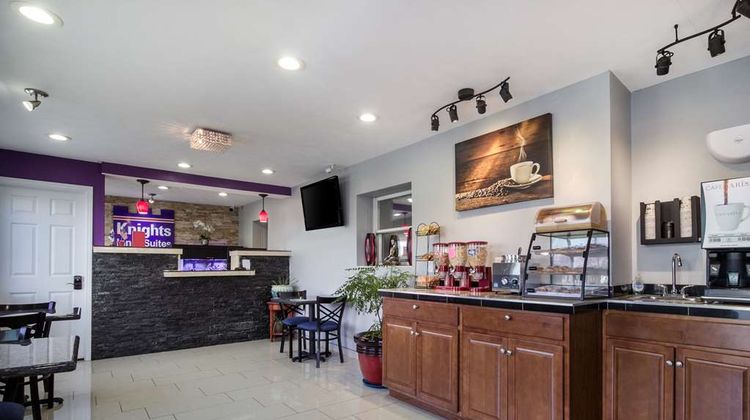 Knights Inn & Suites Salem Lobby