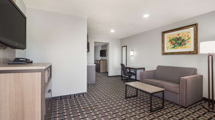Knights Inn & Suites Salem Room