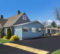 Knights Inn & Suites Salem Exterior