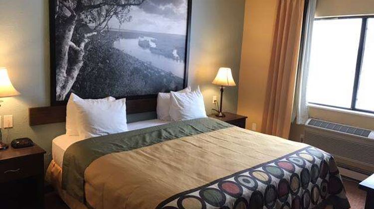 Super 8 Plover Stevens Point Room