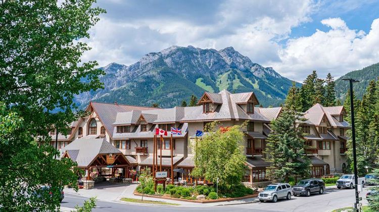 Banff Caribou Lodge & Spa Exterior