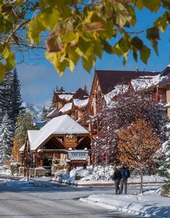 Banff Caribou Lodge & Spa