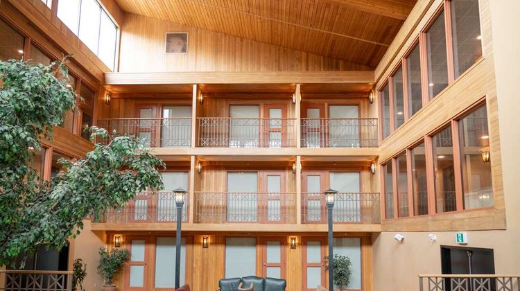 Banff Ptarmigan Inn Lobby