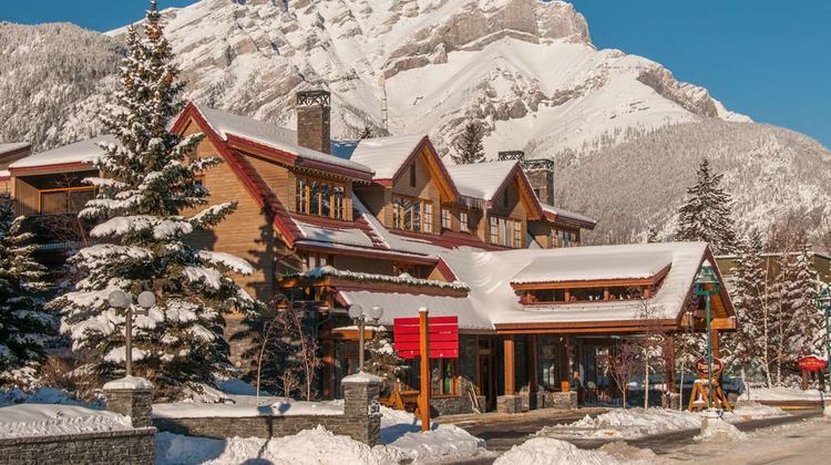Banff Ptarmigan Inn Exterior