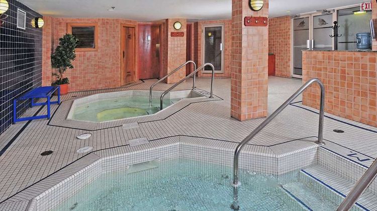 Banff Ptarmigan Inn Pool