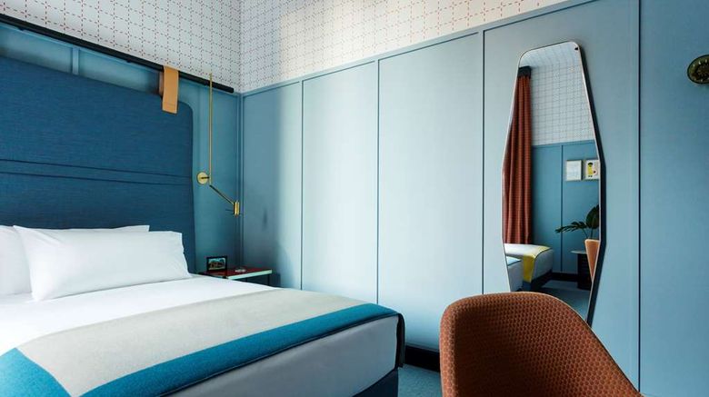 <b>Room Mate Giulia Hotel Room</b>. Images powered by <a href="https://iceportal.shijigroup.com/" title="IcePortal" target="_blank">IcePortal</a>.
