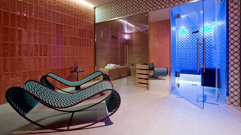 <b>Room Mate Giulia Hotel Spa</b>. Images powered by <a href="https://iceportal.shijigroup.com/" title="IcePortal" target="_blank">IcePortal</a>.