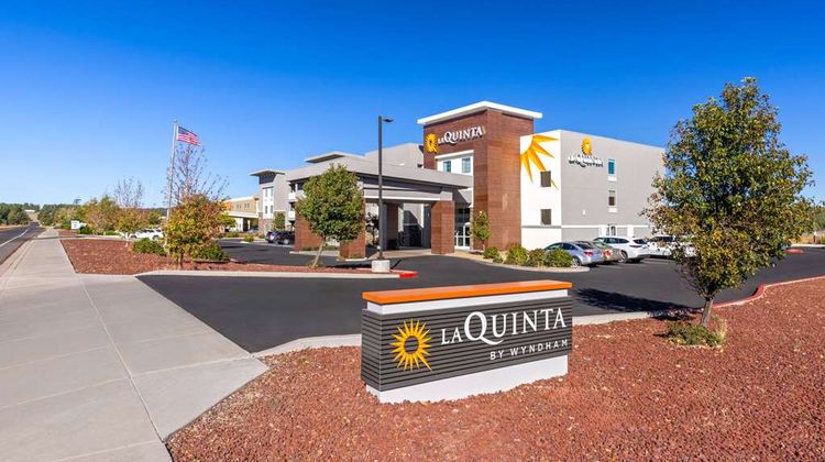 La Quinta Inn & Suites Grand Canyon Area Exterior