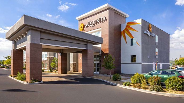 <b>La Quinta Inn & Suites Grand Canyon Area Exterior</b>. Images powered by <a href="https://iceportal.shijigroup.com/" title="IcePortal" target="_blank">IcePortal</a>.