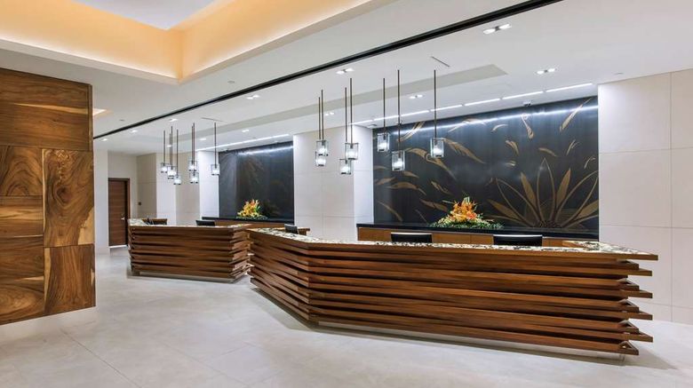 <b>Hilton Grand Vacations Grand Islander Lobby</b>. Images powered by <a href="https://iceportal.shijigroup.com/" title="IcePortal" target="_blank">IcePortal</a>.