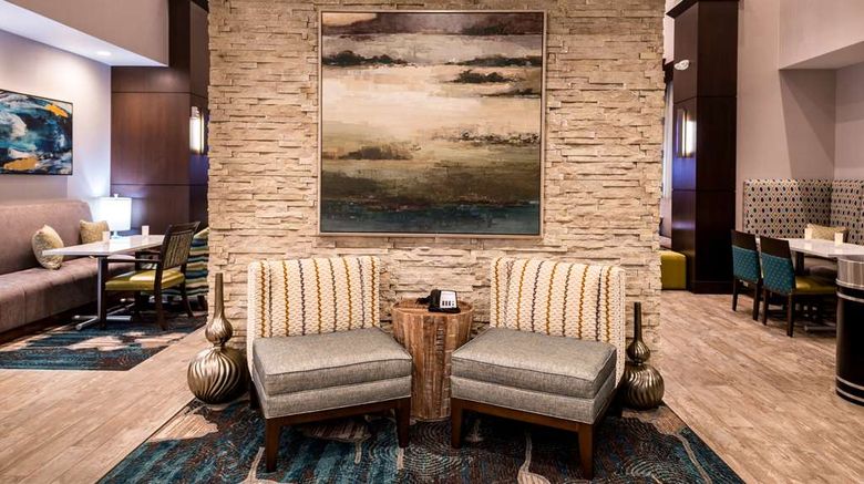 <b>Hampton Inn & Suites Olympia Lacey Lobby</b>. Images powered by <a href="https://iceportal.shijigroup.com/" title="IcePortal" target="_blank">IcePortal</a>.