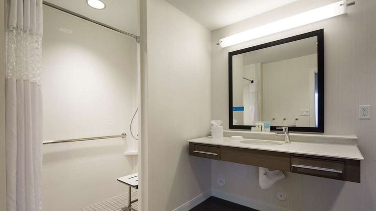 Hampton Inn & Suites Page - Lake Powell Room