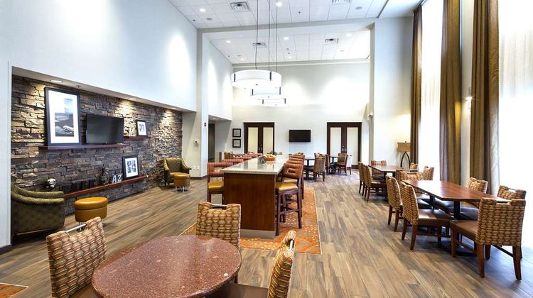 Hampton Inn & Suites Page - Lake Powell Lobby