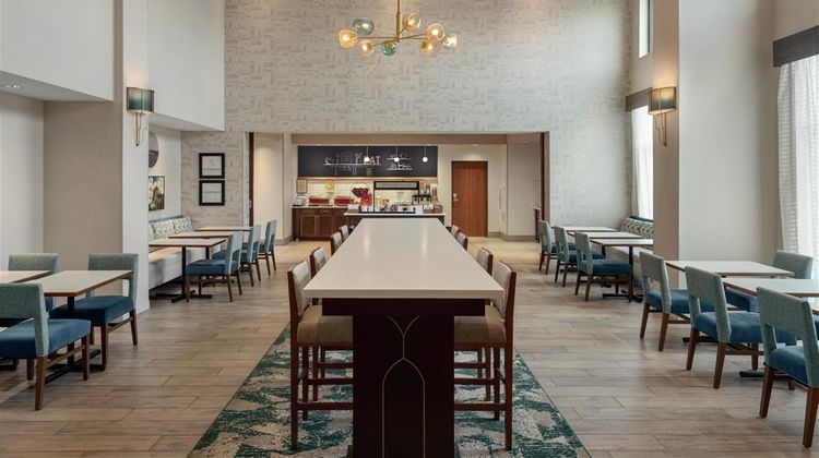 Hampton Inn & Suites Tampa Busch Gardens Restaurant