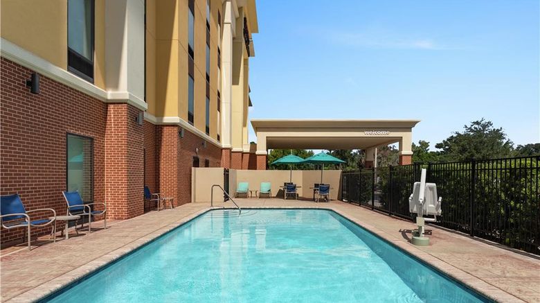 <b>Hampton Inn & Suites Tampa Busch Gardens Pool</b>. Images powered by <a href="https://iceportal.shijigroup.com/" title="IcePortal" target="_blank">IcePortal</a>.