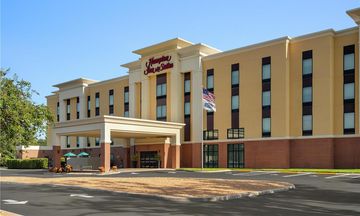 Hampton Inn & Suites Tampa Busch Gardens