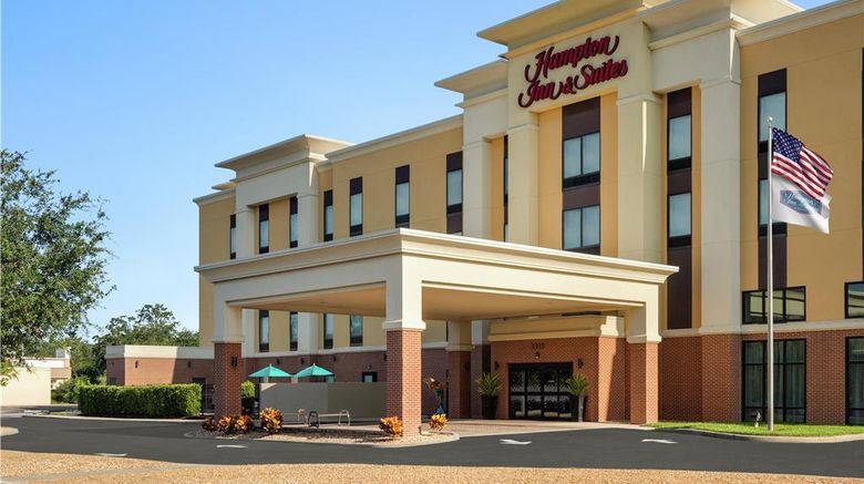 <b>Hampton Inn & Suites Tampa Busch Gardens Exterior</b>. Images powered by <a href="https://iceportal.shijigroup.com/" title="IcePortal" target="_blank">IcePortal</a>.