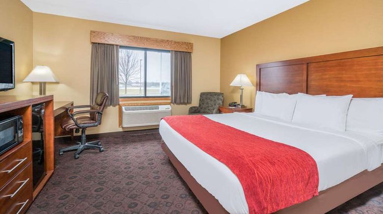 <b>Baymont Inn & Suites Kasson/Rochester Room</b>. Images powered by <a href="https://iceportal.shijigroup.com/" title="IcePortal" target="_blank">IcePortal</a>.