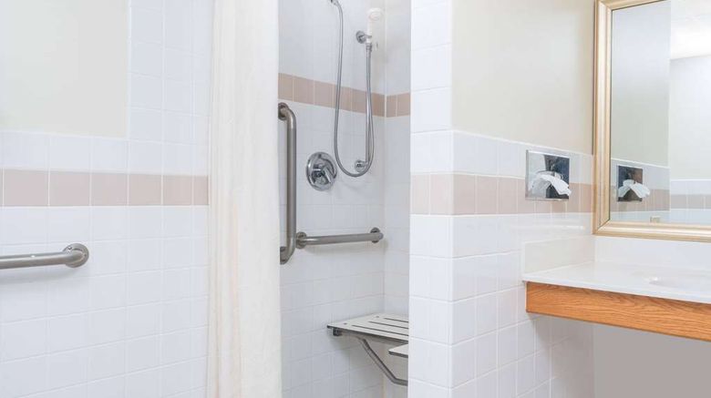 <b>Baymont Inn & Suites Kasson/Rochester Room</b>. Images powered by <a href="https://iceportal.shijigroup.com/" title="IcePortal" target="_blank">IcePortal</a>.