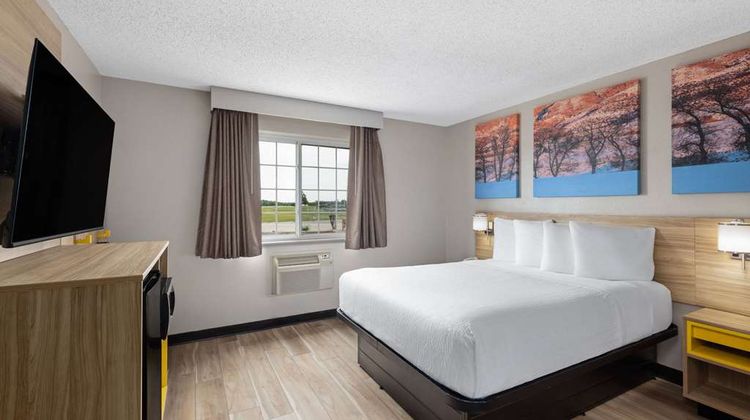 Days Inn Miami Room
