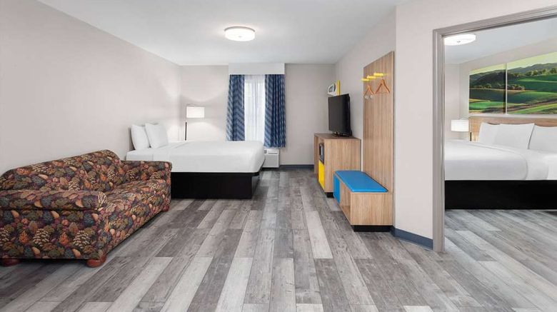 <b>Days Inn & Suites Sellersburg Suite</b>. Images powered by <a href="https://iceportal.shijigroup.com/" title="IcePortal" target="_blank">IcePortal</a>.