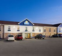 Days Inn & Suites Sellersburg Exterior