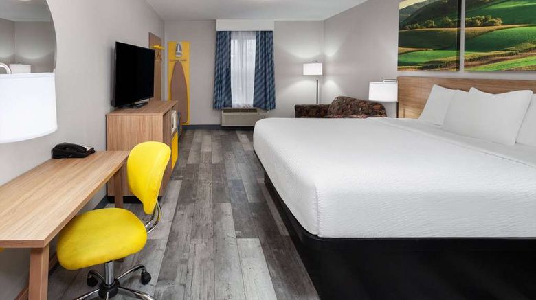 <b>Days Inn & Suites Sellersburg Room</b>. Images powered by <a href="https://iceportal.shijigroup.com/" title="IcePortal" target="_blank">IcePortal</a>.