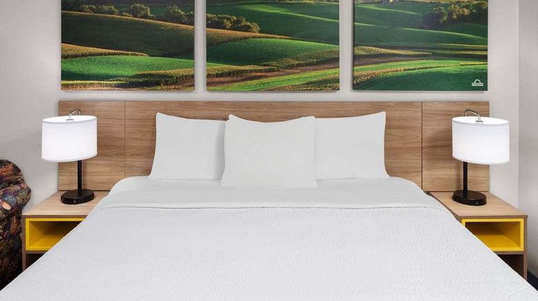 <b>Days Inn & Suites Sellersburg Room</b>. Images powered by <a href="https://iceportal.shijigroup.com/" title="IcePortal" target="_blank">IcePortal</a>.
