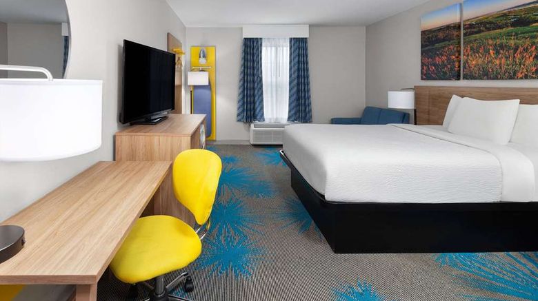 <b>Days Inn & Suites Sellersburg Room</b>. Images powered by <a href="https://iceportal.shijigroup.com/" title="IcePortal" target="_blank">IcePortal</a>.